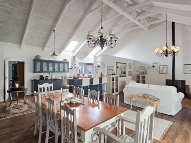 6 Bedroom House in Kaysers Beach