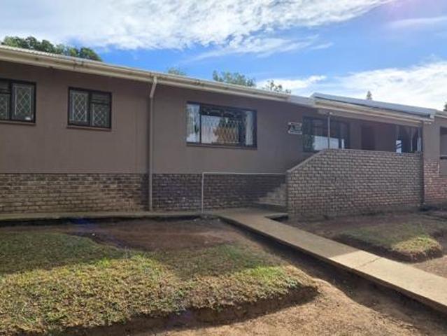 6 Bedroom House in King Williams Town Qonce Central