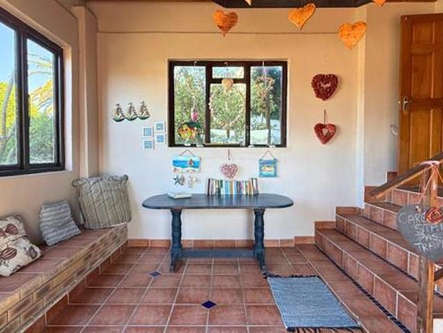 6 Bedroom House in Kleinbaai