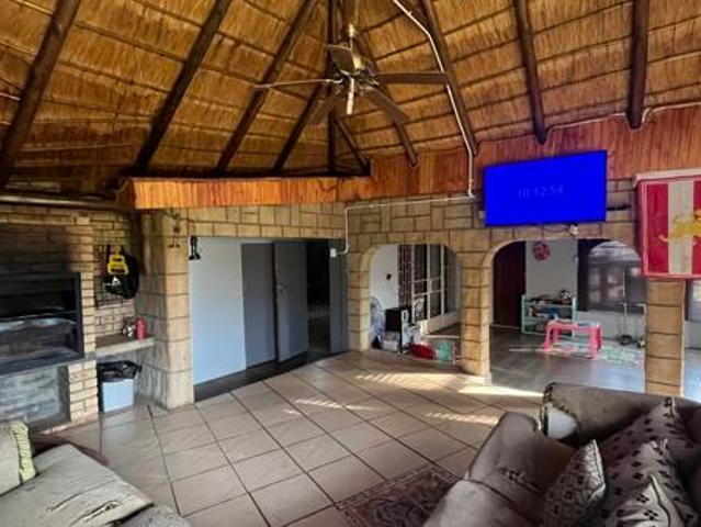 6 Bedroom House in Kuruman