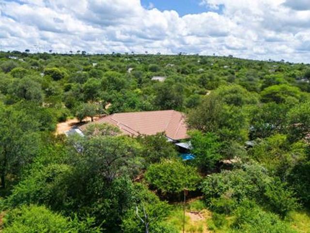 6 Bedroom House in Hoedspruit Wildlife Estate