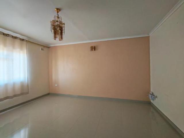 6 Bedroom House in High Ridge
