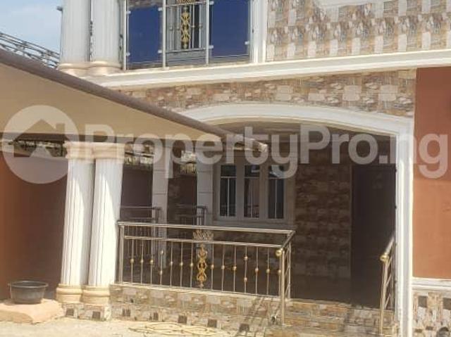 6 Bedroom House in Igbogbo Ikorodu Lagos | House for sale in ikorodu | House in ikorodu | 6 Bedroom | PropertyPro Nigeria