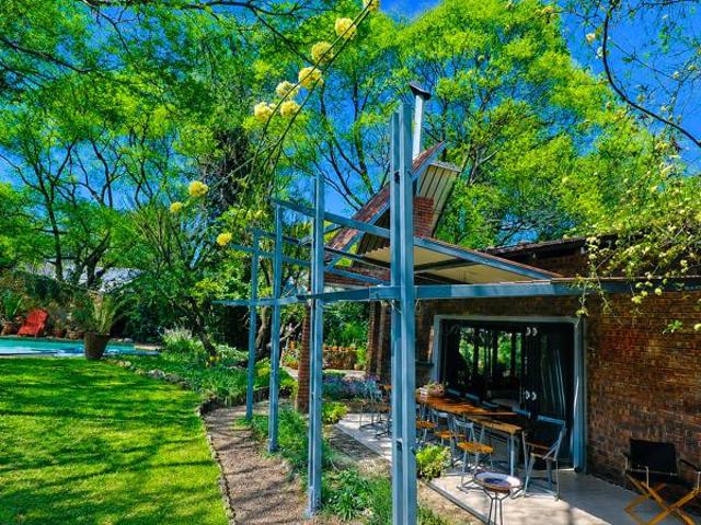 6 Bedroom House in Irene