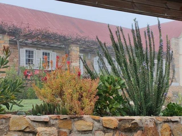 6 Bedroom House in Joubertina