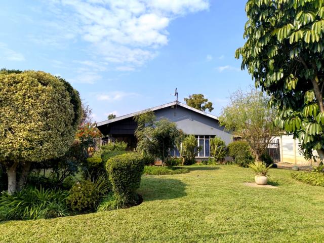 6 Bedroom House in Oos Einde