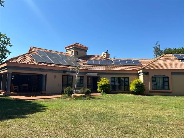 6 Bedroom House in Olympus AH