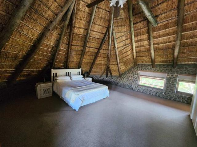 6 Bedroom House in Oranjeville