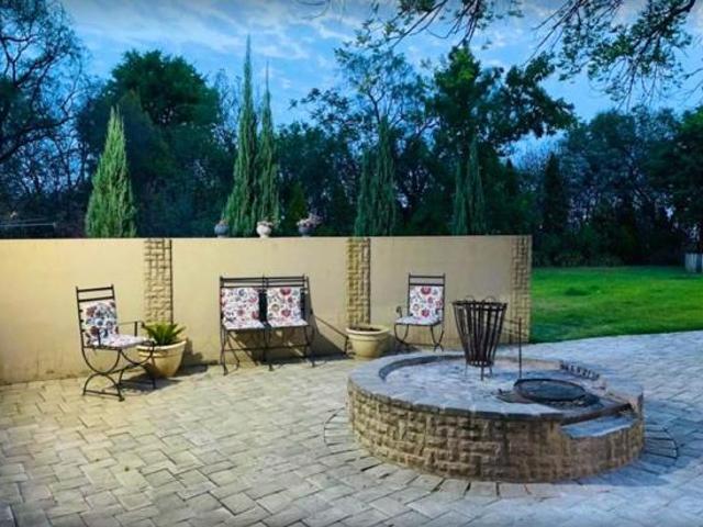 6 Bedroom House in Oranjeville