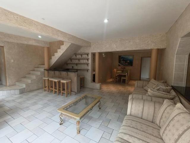 6 Bedroom House in Oslo Beach