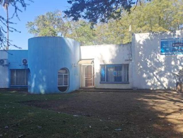 6 Bedroom House in Louis Trichardt