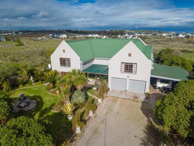 6 Bedroom House in Longacres Country Estate
