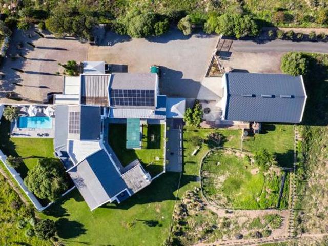 6 Bedroom House in Longacres Country Estate