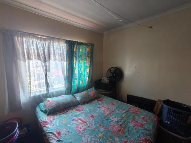 6 Bedroom House in Laudium