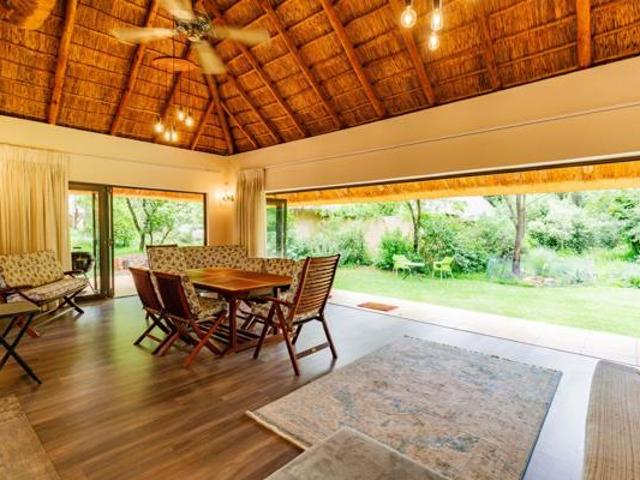 6 Bedroom House in Lakeland Estate