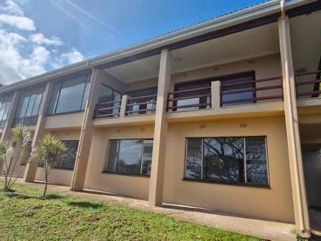 6 Bedroom House in Leisure Bay