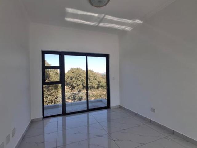 6 Bedroom House in Leloko Lifestyle & Eco Estate
