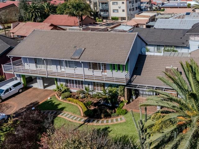 6 Bedroom House in Lenasia