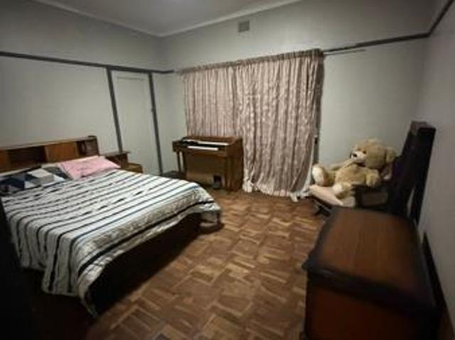 6 Bedroom House in Lyttelton Manor
