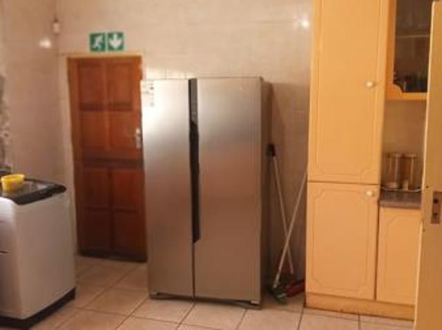 6 Bedroom House in Mmabatho Unit 12