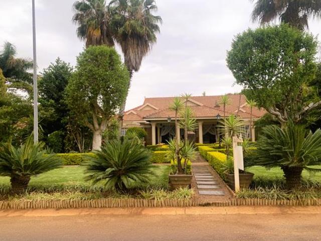 6 Bedroom House in Mookgophong