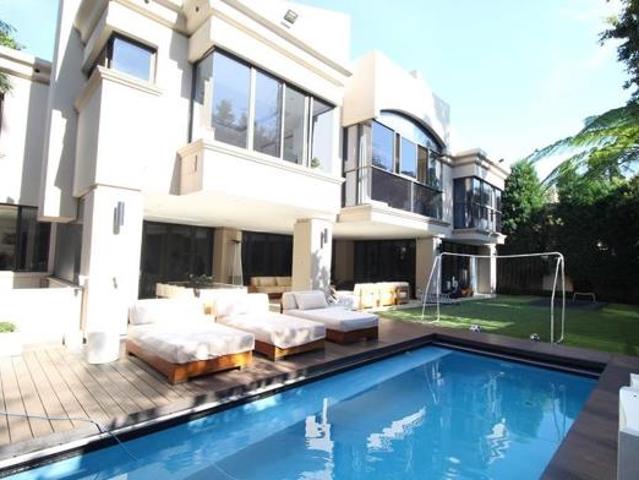 6 Bedroom House in Morningside