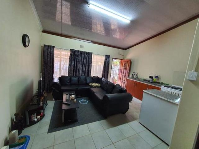 6 Bedroom House in Makhado Louis Trichardt