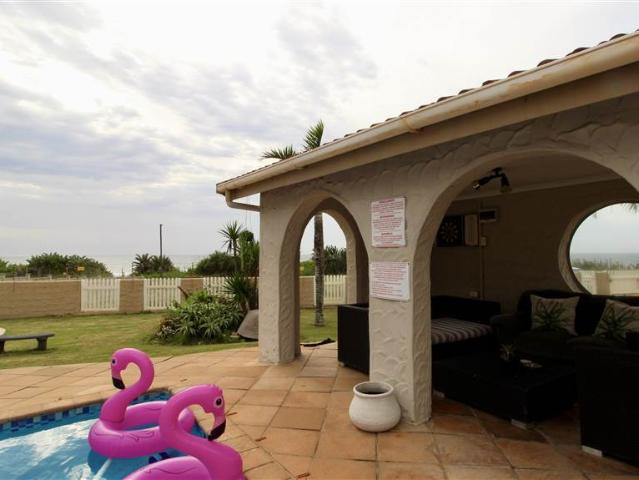 6 Bedroom House in Manaba