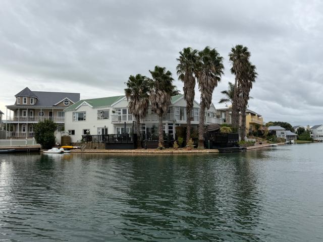 6 Bedroom House in Marina Martinique