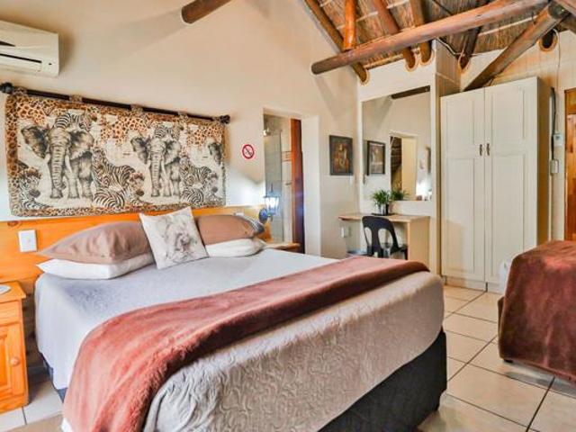6 Bedroom House in Marloth Park