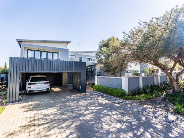 6 Bedroom House in Midstream Estate