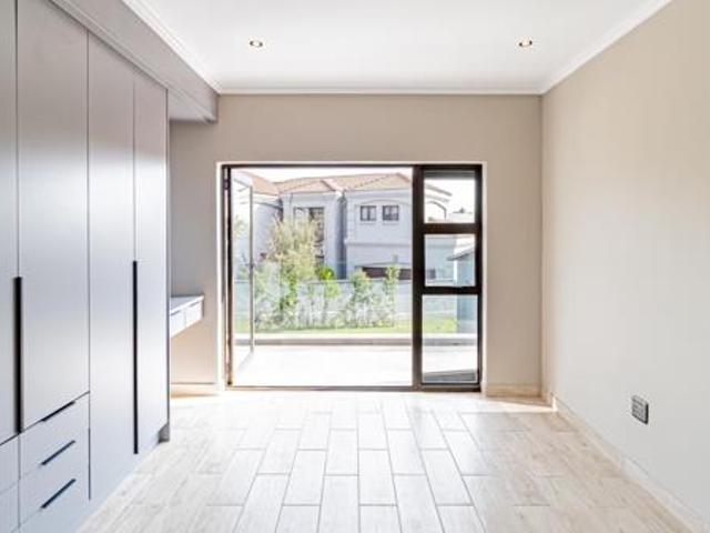6 Bedroom House in Midstream Estate