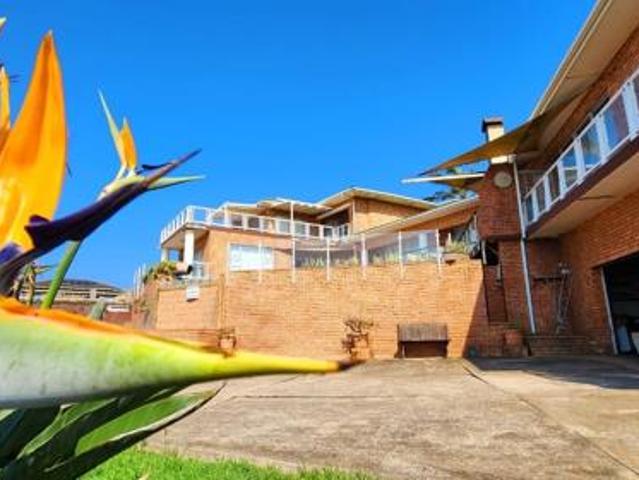 6 Bedroom House in Mtwalume