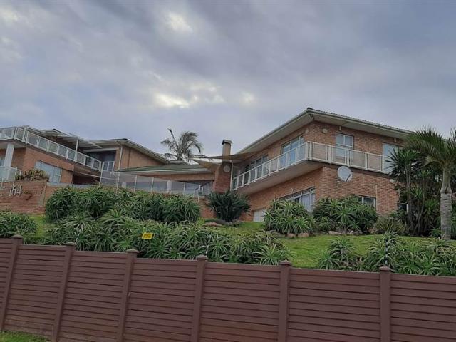 6 Bedroom House in Mtwalume
