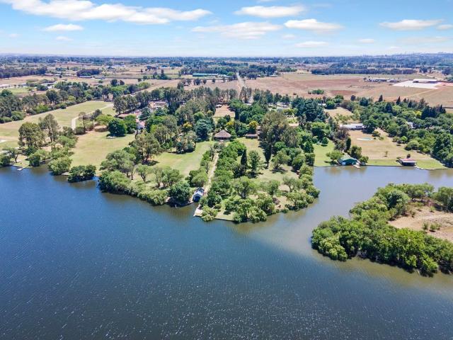 6 Bedroom House in Northdene