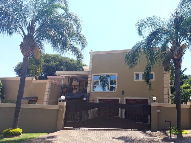 6 Bedroom House in Safari Gardens