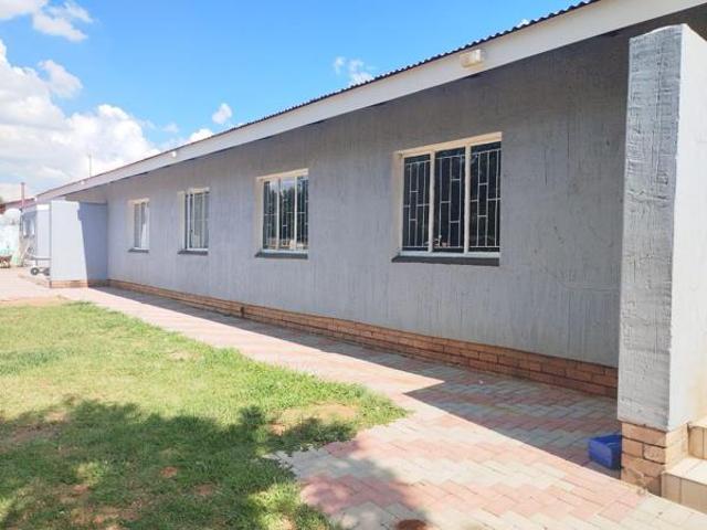 6 Bedroom House in Sasolburg Ext 1