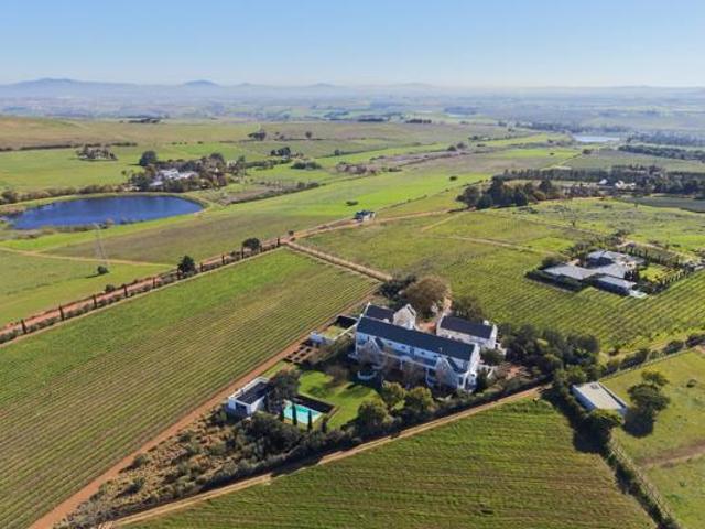 6 Bedroom House in Stellenbosch Outlying