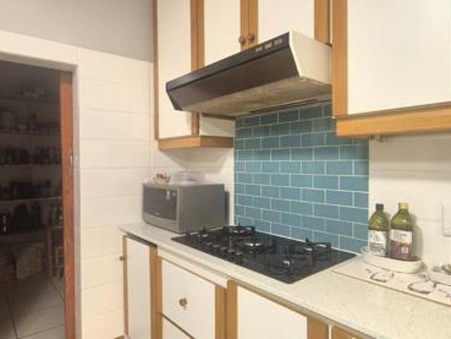 6 Bedroom House in Strand Central