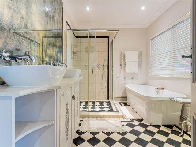 6 Bedroom House in Summerveld