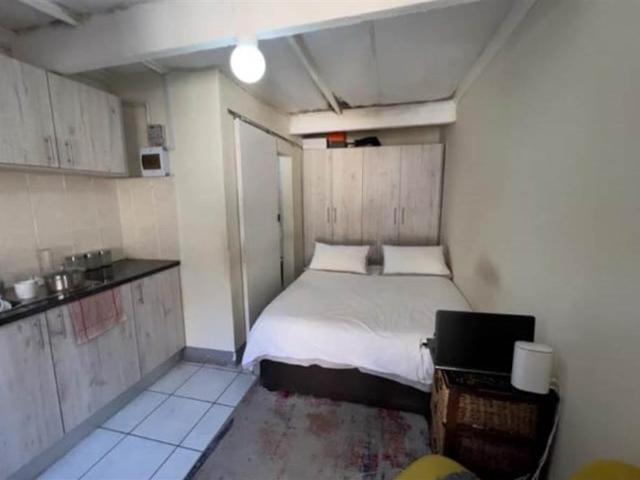 6 Bedroom House in Sunnyside