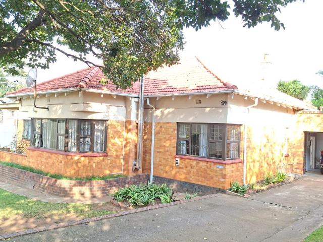 6 Bedroom House in Sydenham