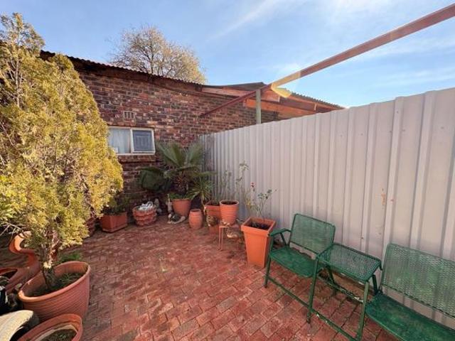 6 Bedroom House in Potchefstroom Central