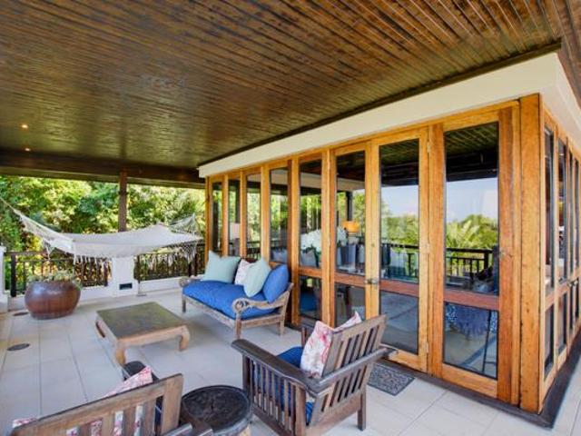 6 Bedroom House in Port Zimbali