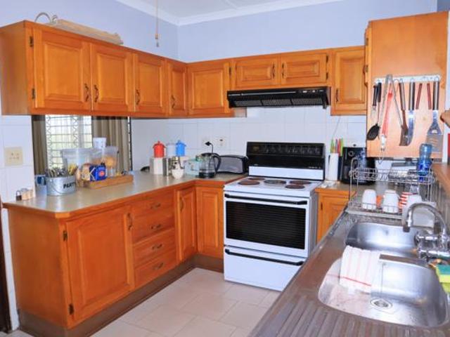 6 Bedroom House in Port Edward