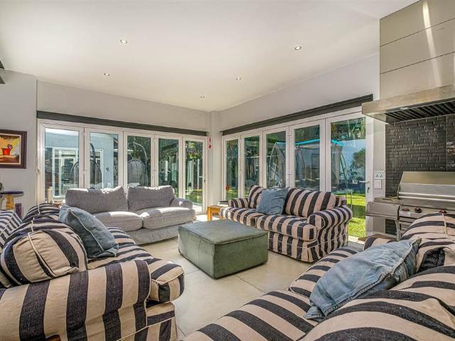 6 Bedroom House in Parkmore