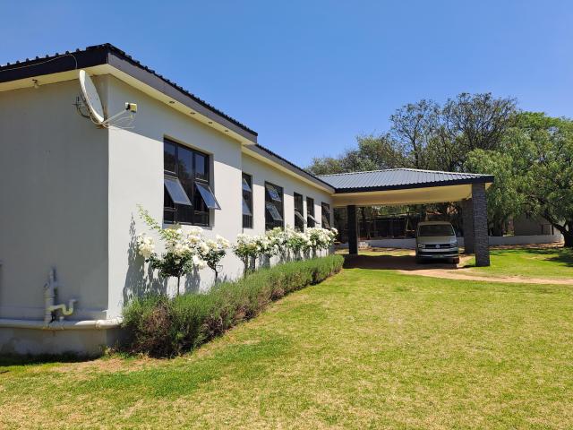 6 Bedroom House in Petrus Steyn