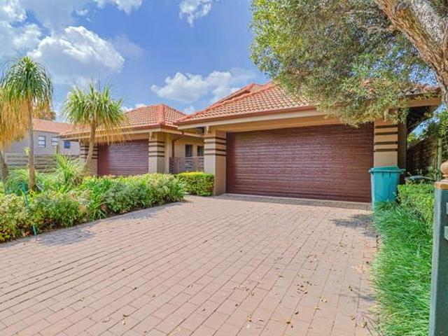 6 Bedroom House in Pecanwood