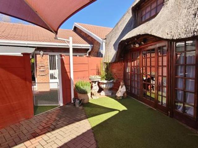 6 Bedroom House in Pellissier