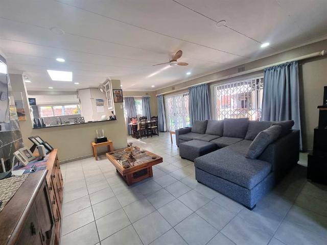 6 Bedroom House in Pennington